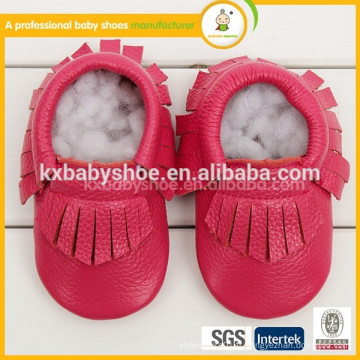 Vente en gros 2015 chaussure en cuir verni chaud pour bébé